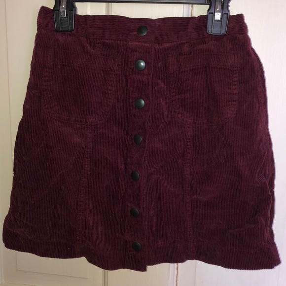Brandy Melville Dresses & Skirts - NWOT Brandy Melville Skirt
